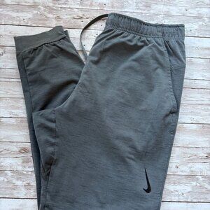 Nike - Men's Joggers/Yoga Pants - Size Large